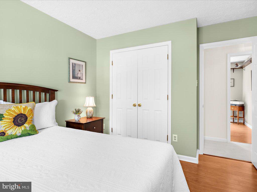 VILLAGE OF BYNUM RUN - Residential