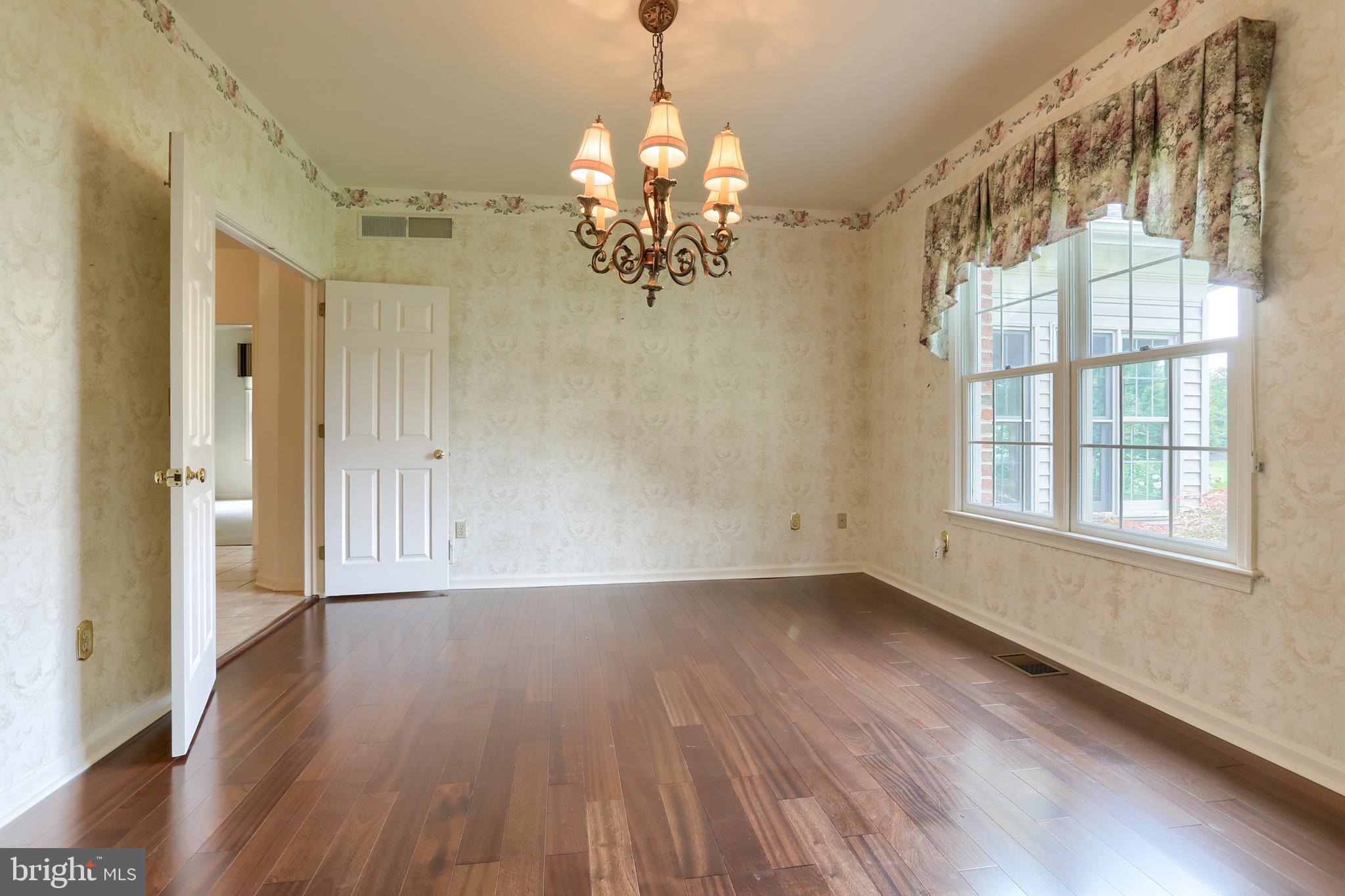 125 ALMOND DRIVE