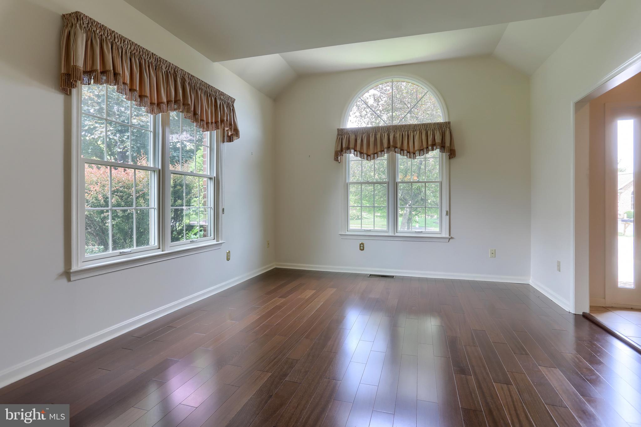 125 ALMOND DRIVE