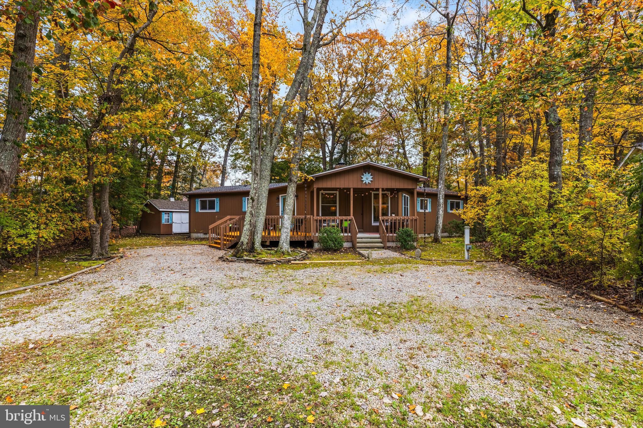 606 SPRING LAKE COURT