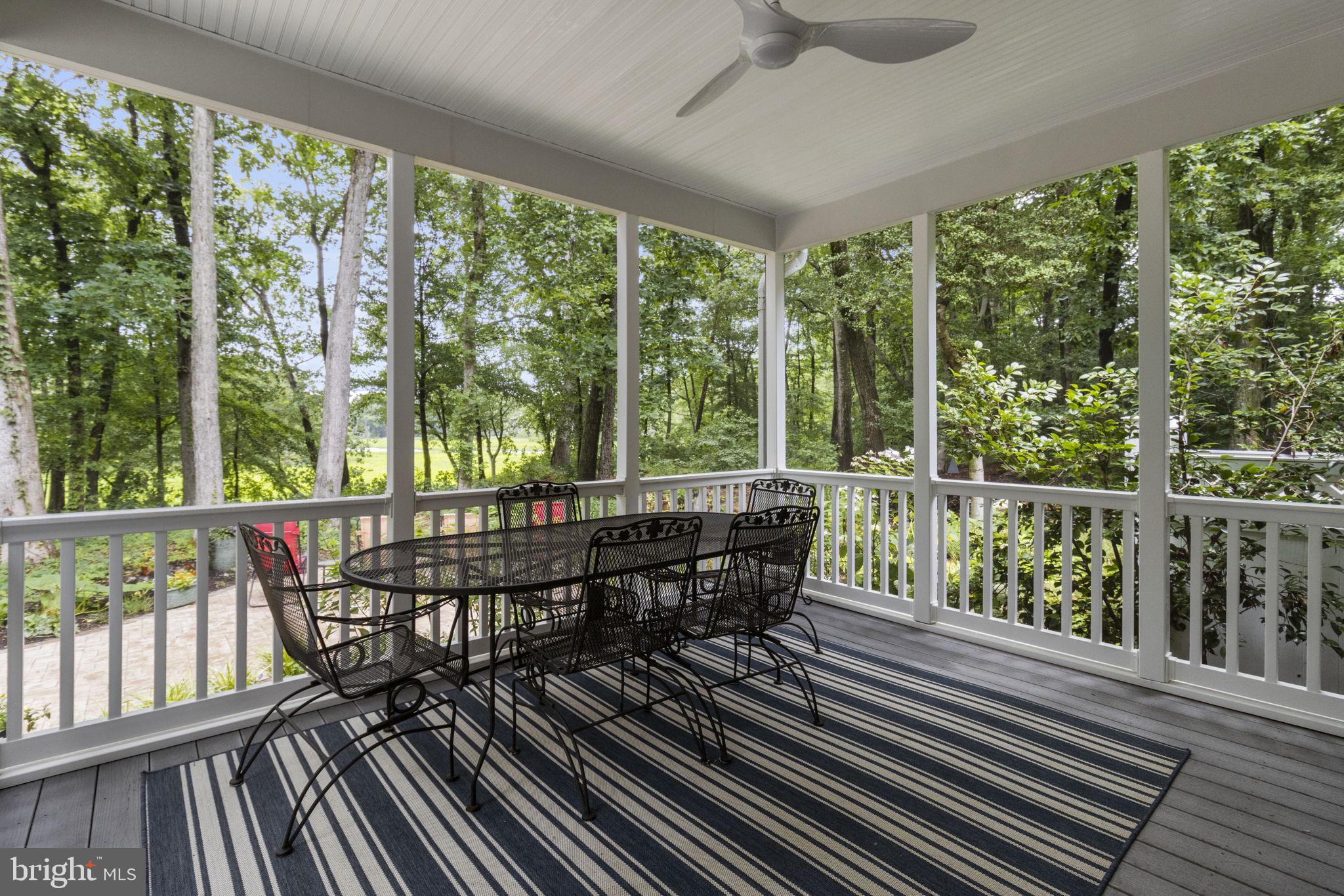 COLLINS POINT - Residential