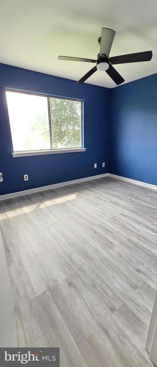 COUNTY DOWNE - Residential Lease