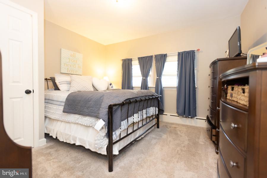 FLOURTOWN - Residential