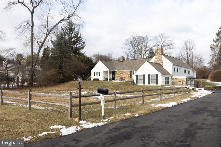 FLOURTOWN - Residential