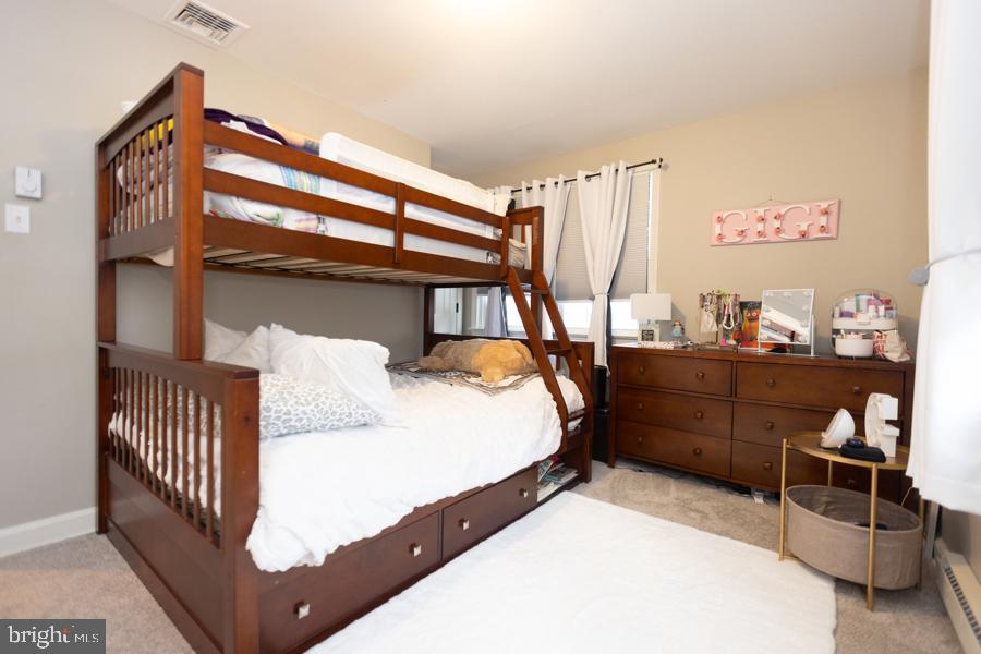 FLOURTOWN - Residential