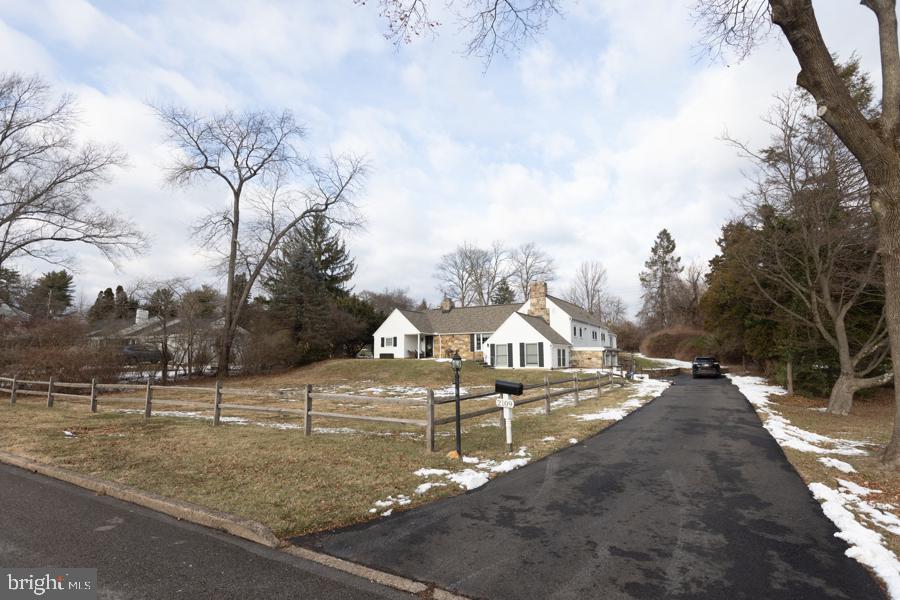 FLOURTOWN - Residential