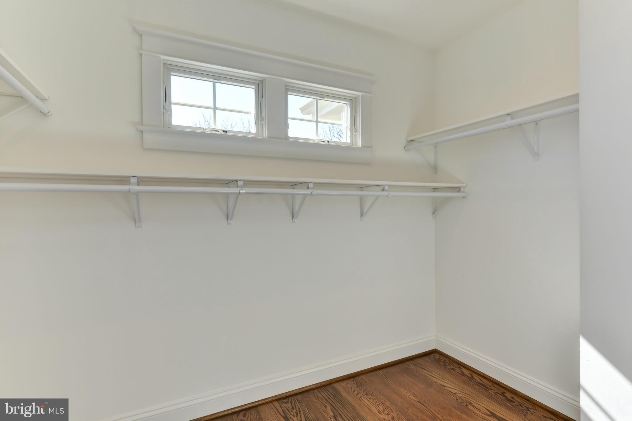 DEL RAY - Residential