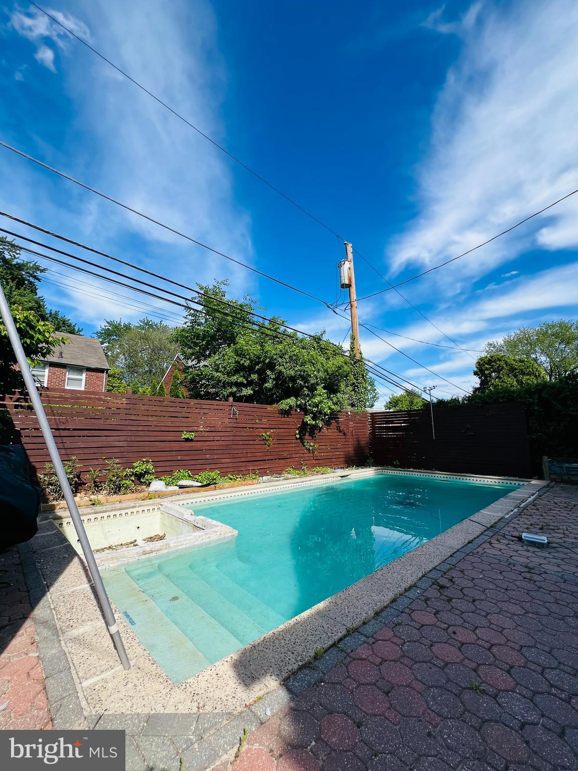 13 HENLEY ROAD