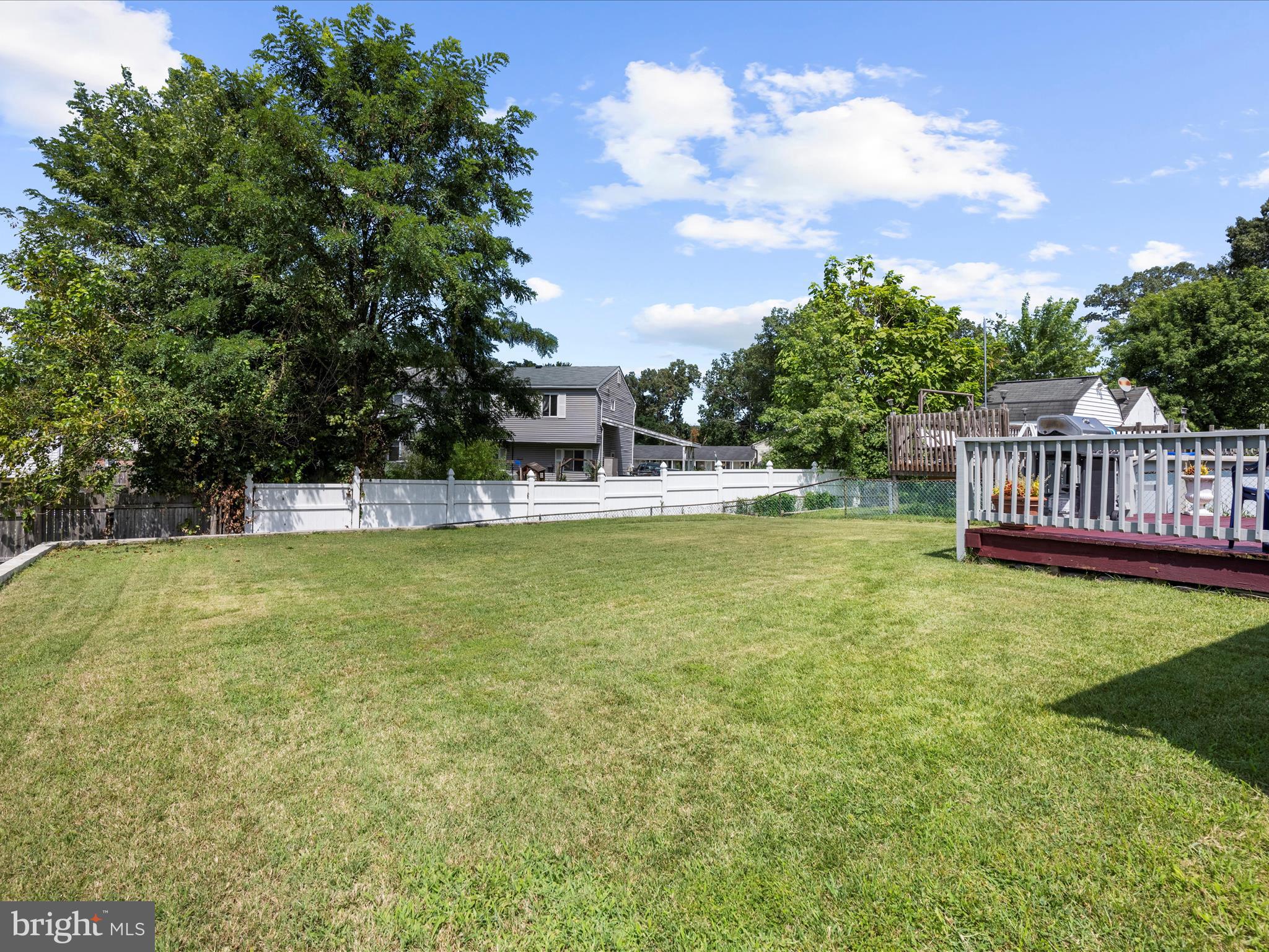 QUEENS PARK - Residential