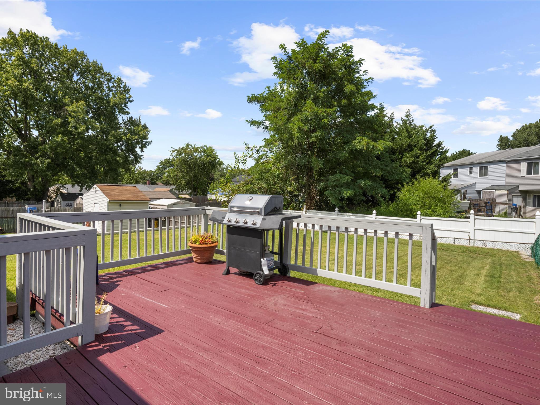 QUEENS PARK - Residential