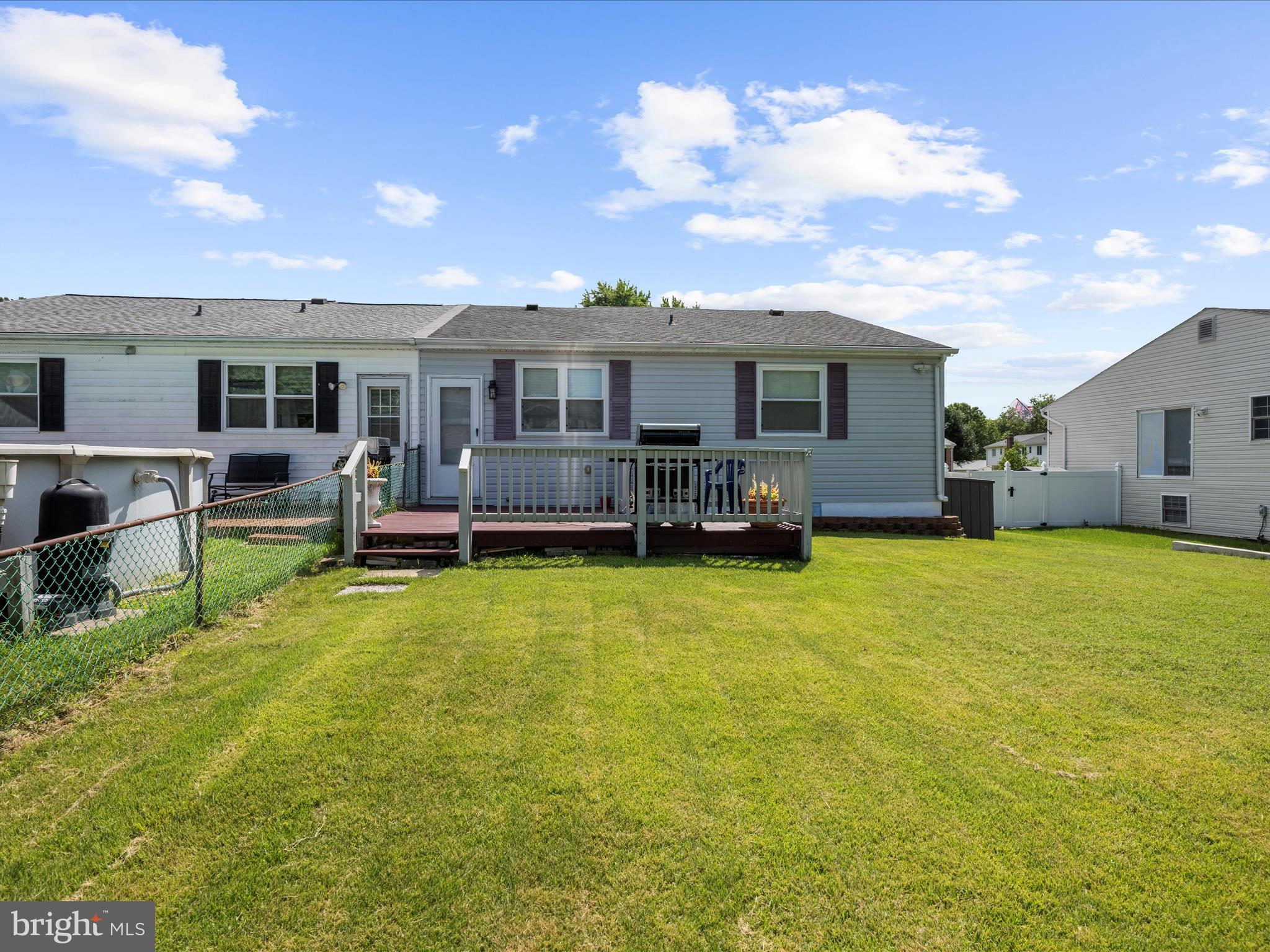 QUEENS PARK - Residential