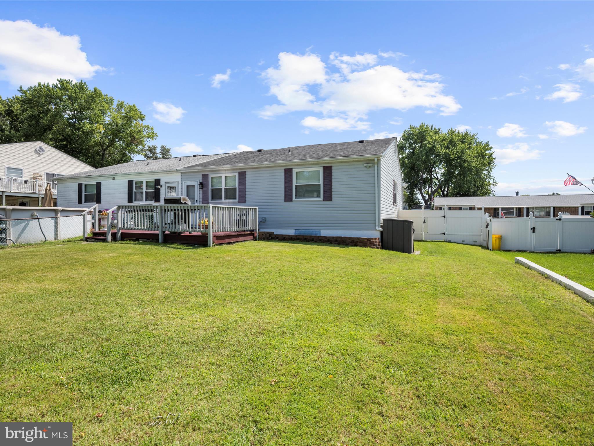 QUEENS PARK - Residential