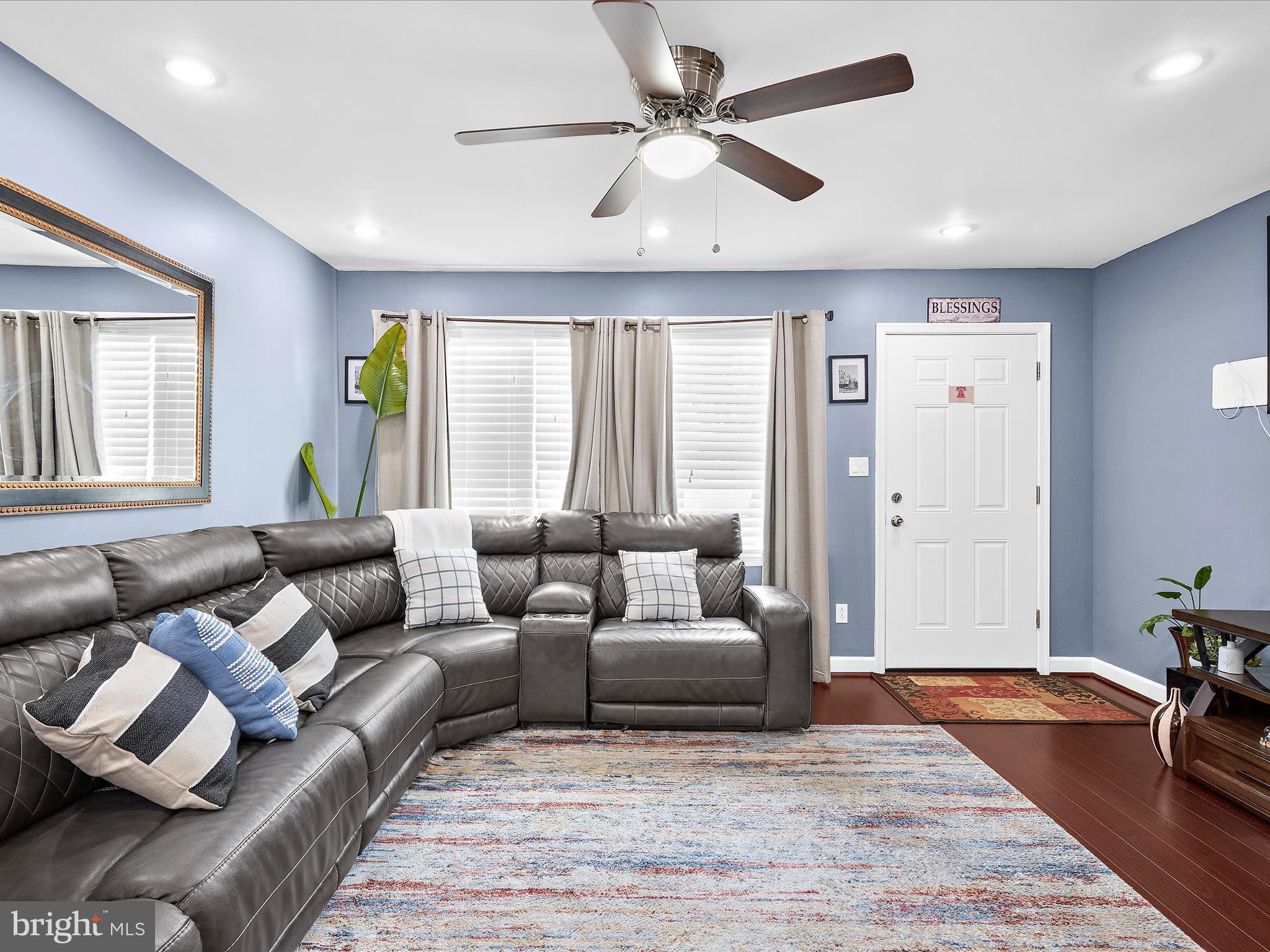 QUEENS PARK - Residential