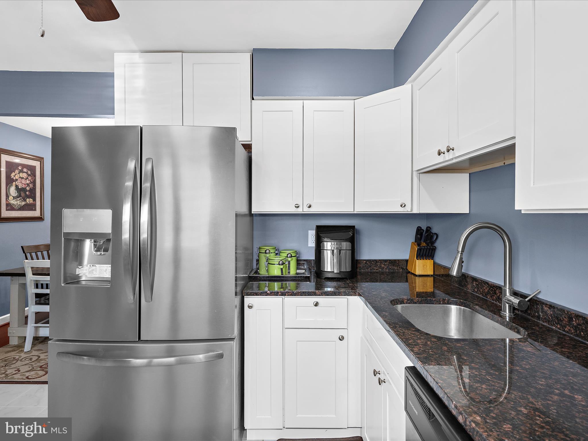 QUEENS PARK - Residential