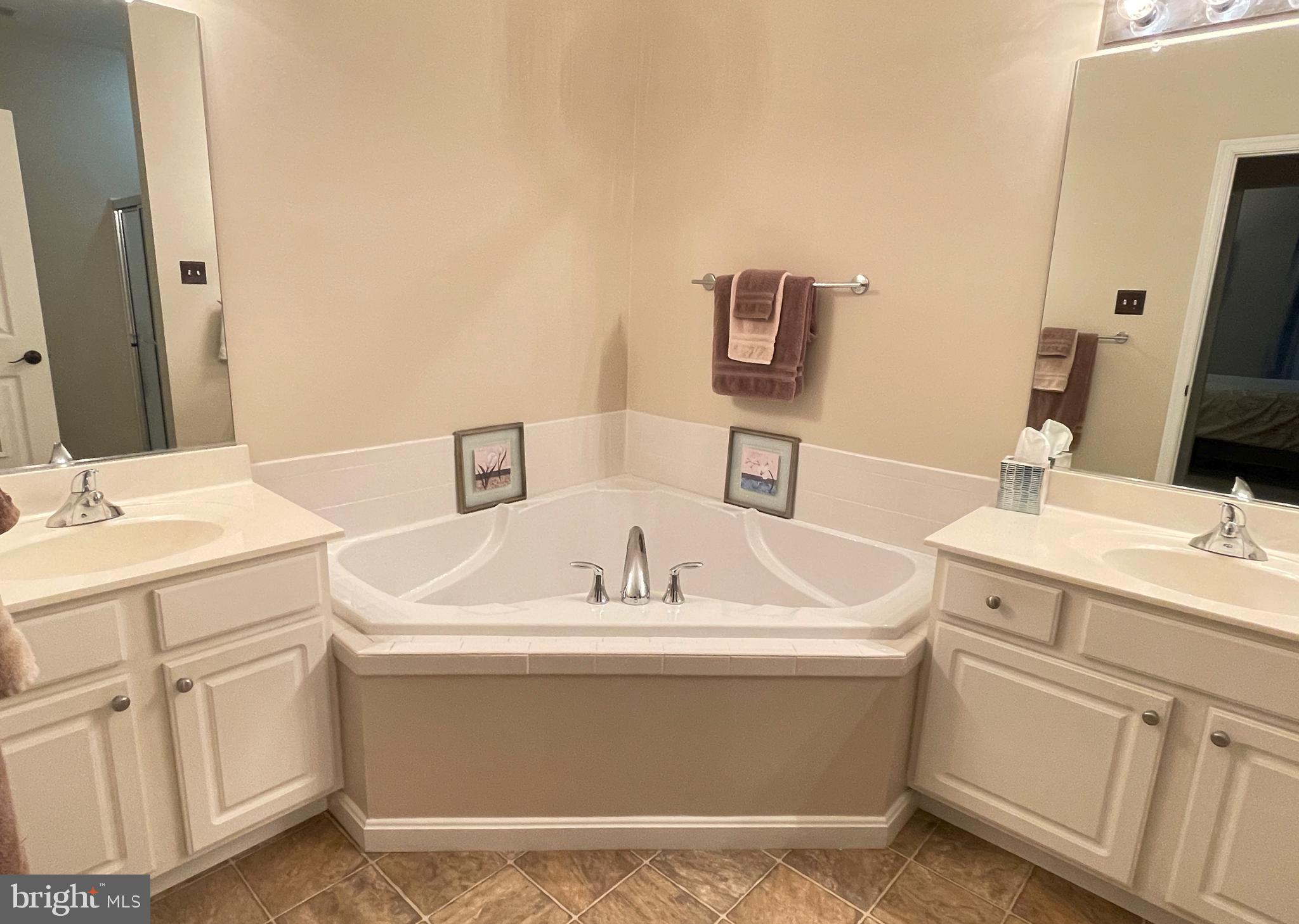 FURNACE HILLS - Residential