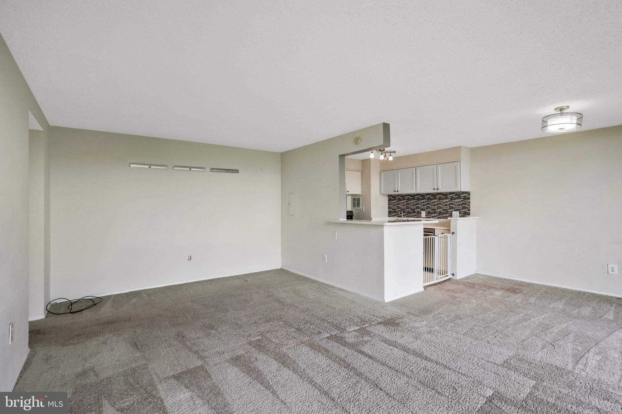 EOS TWENTY-ONE - Residential