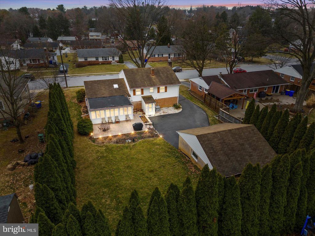 Photo of 436 Manor View Drive, MILLERSVILLE, PA 17551 (MLS # PALA2068736)