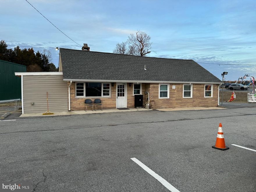 BIG Auto Lot. 1.96 Acres.  ***
Commercial Car Lot for LEASE – Prime Location! ***
Property Overview:
Looking for the perfect space to run your automotive business? This 1.5-acre commercial
property is now available for lease! Ideal for a car dealership, auto repair shop, tire shop, or body
shop, this property offers ample space and facilities to support your business needs. 
*** Features & Amenities:
✅ 2-Bay Garage – Spacious work area for repairs and maintenance.
✅ 1-Bay Body Shop – Equipped for collision and paintwork.
✅ Tire Shop – Dedicated space for tire sales and service.
✅ Main Office:
 4 rooms
 Kitchenette
 1 full bath & 1 half bath
 Attic space for storage
✅ Small Office:
 2 rooms
 1 full bath
✅ Plenty of Car Parking – Large lot for vehicle display or customer parking.
✅ U-Haul Truck Rental Option – Additional business opportunity!
*** Ideal for:
*** Auto Dealers
*** Repair Shops
*** Tire & Body Shops
*** Towing & Truck Rentals
*** Location: Convenient and accessible, perfect for maximizing customer traffic!