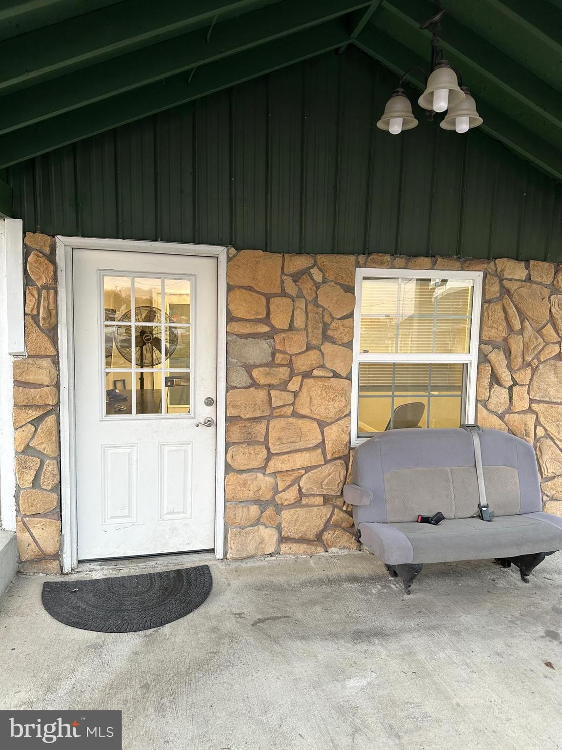 BRANDYWINE - Commercial Sale