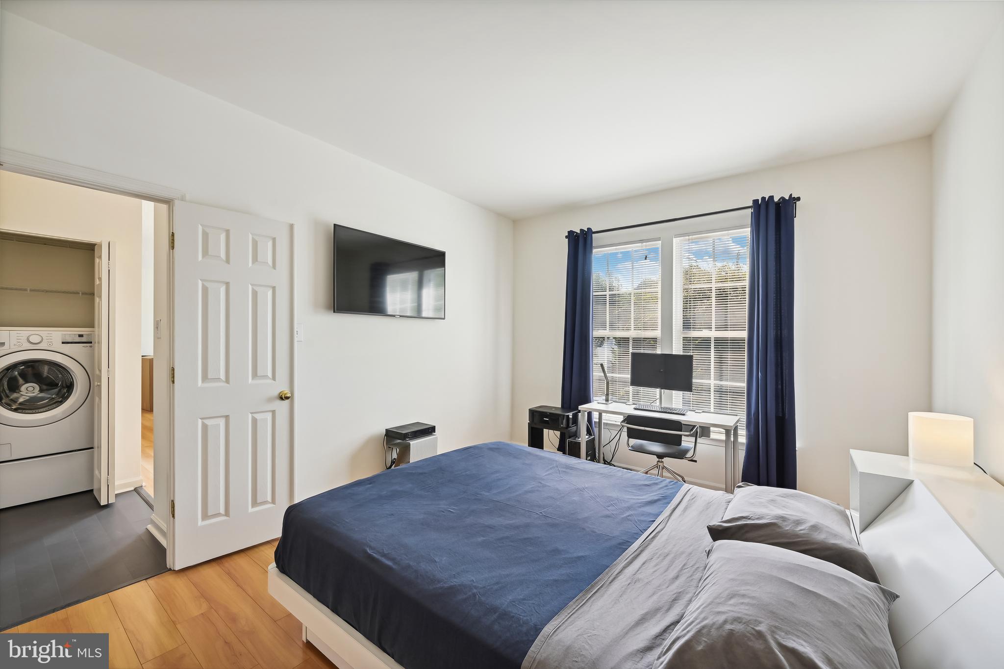 THE POINTE - Residential