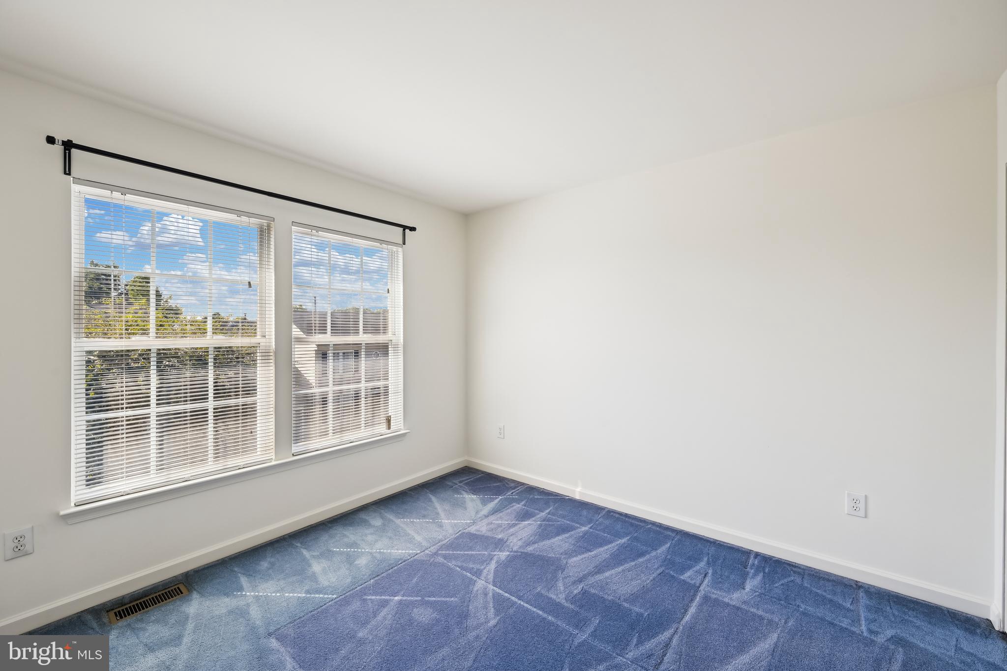 THE POINTE - Residential