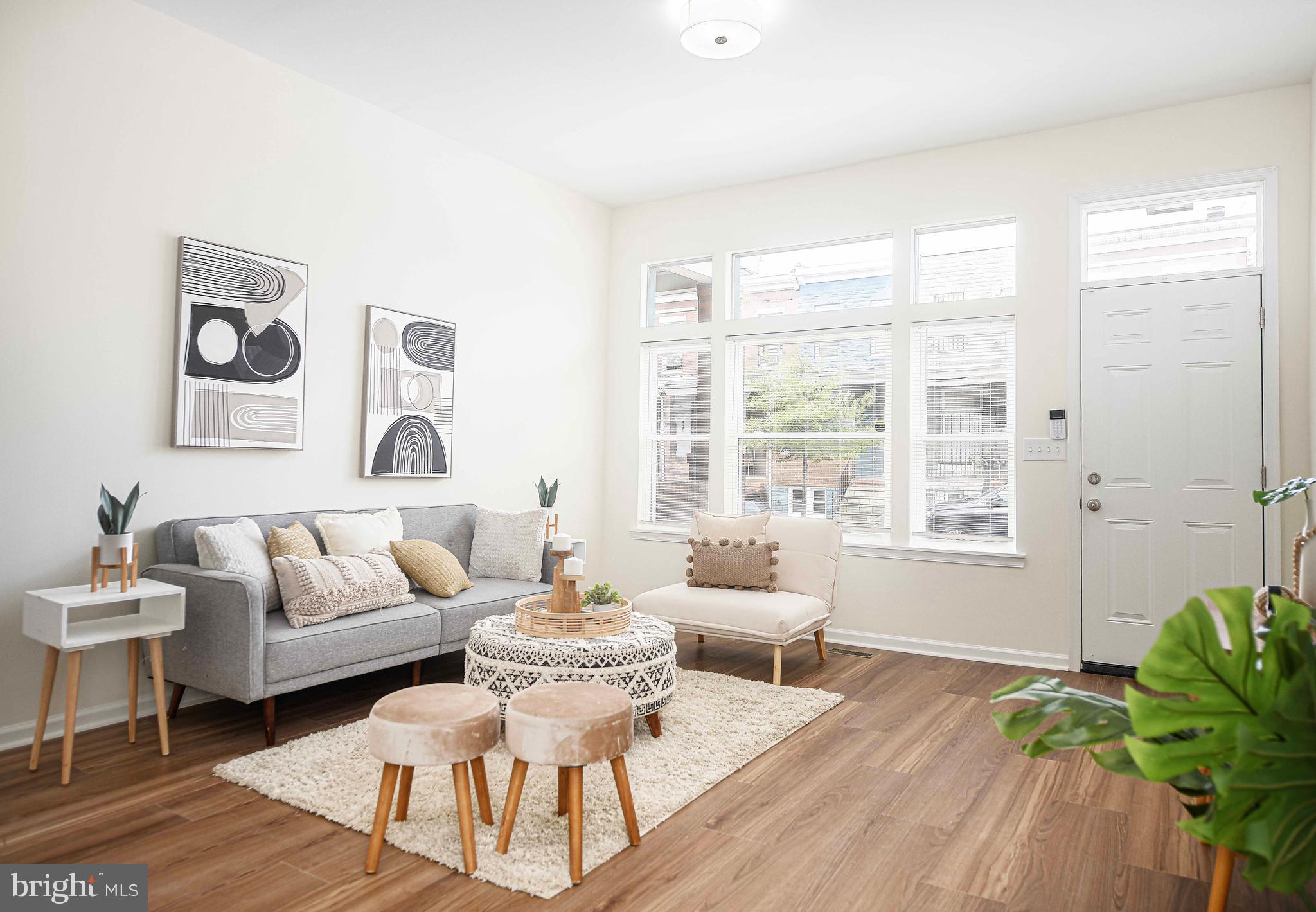 ELLWOOD PARK - Residential