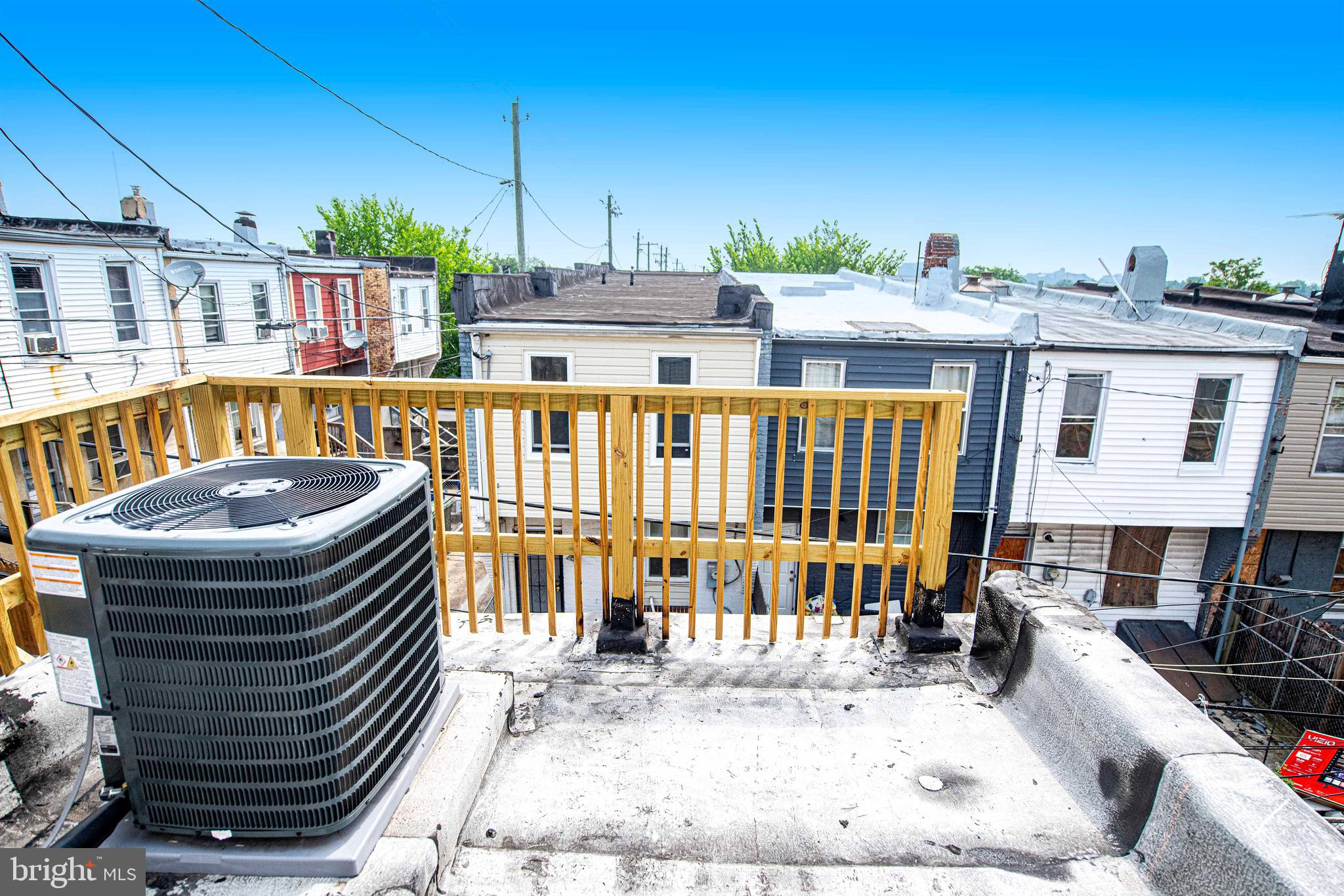 ELLWOOD PARK - Residential