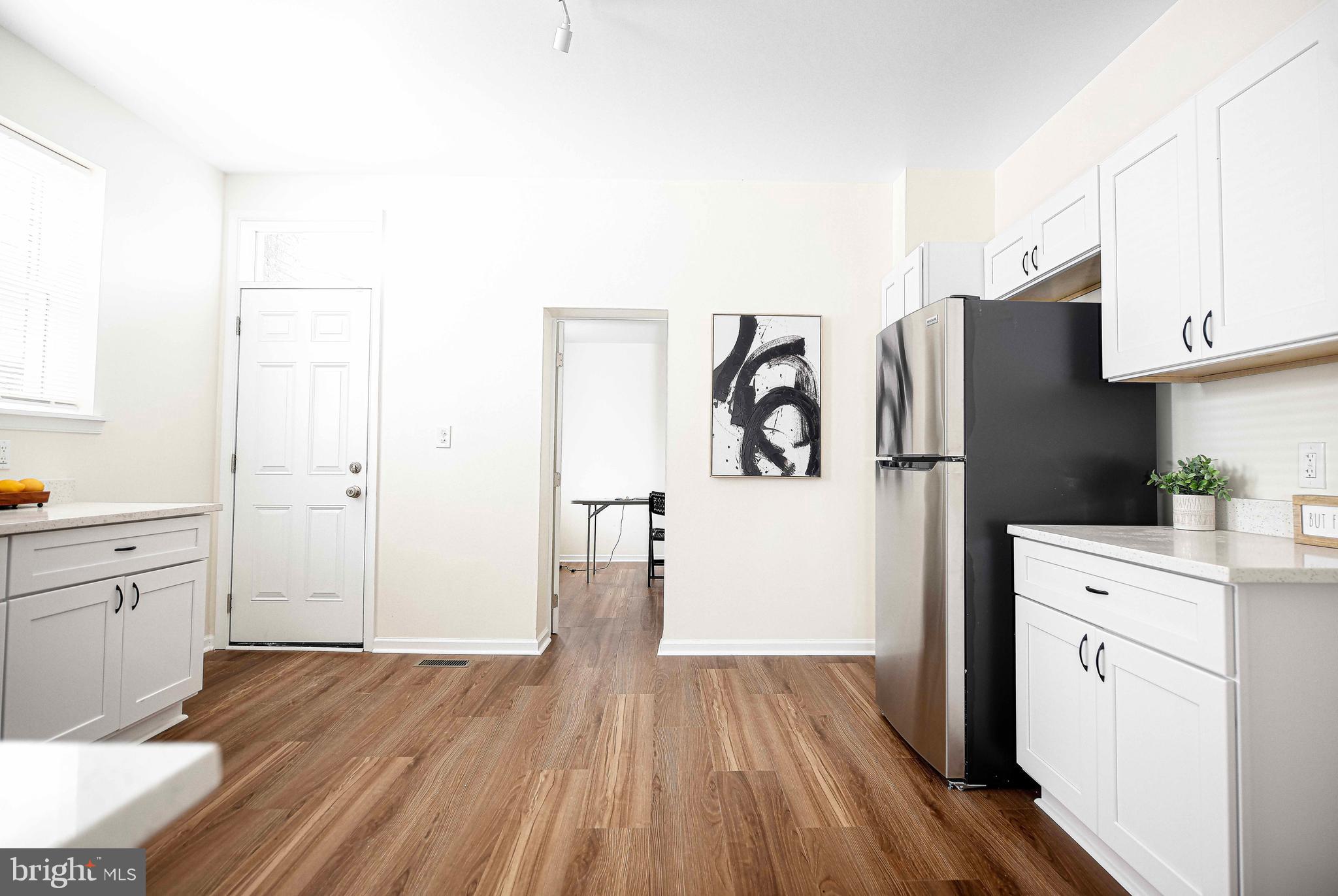 ELLWOOD PARK - Residential