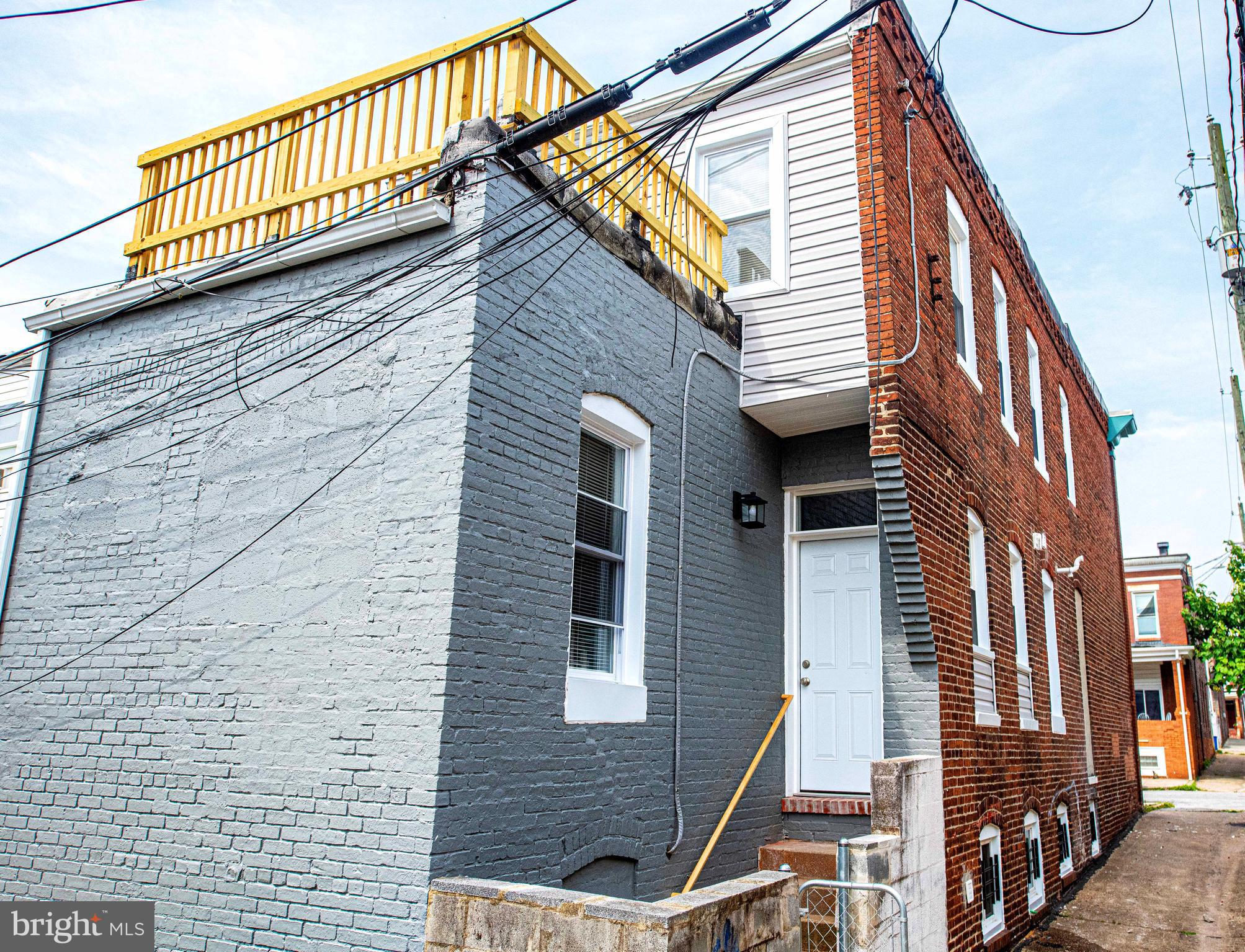 ELLWOOD PARK - Residential