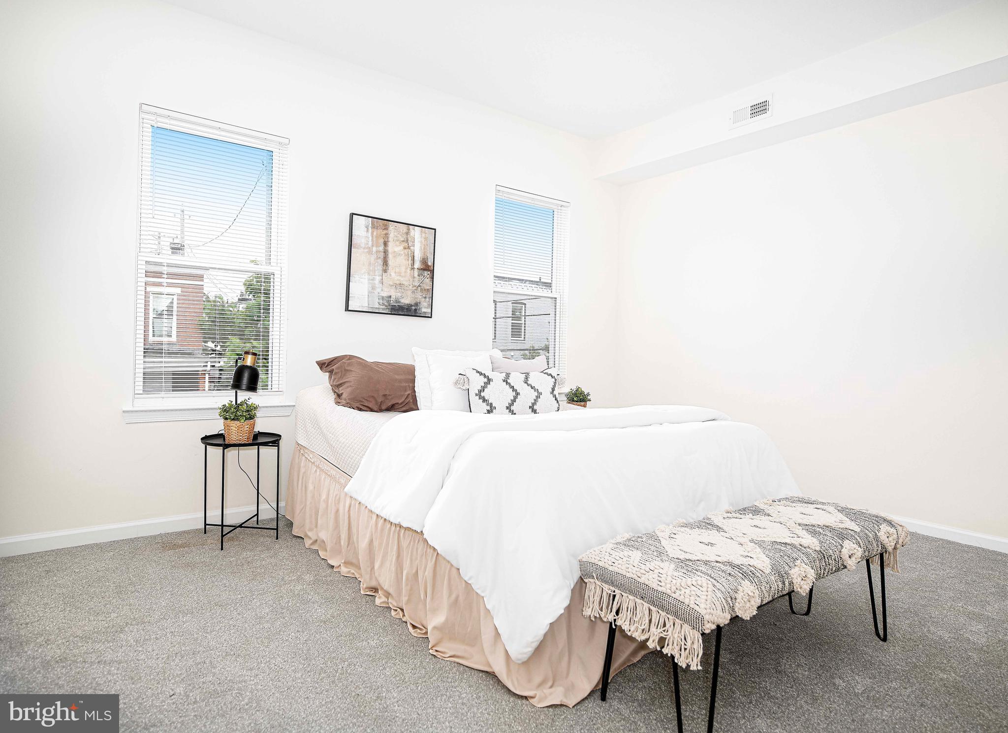 ELLWOOD PARK - Residential