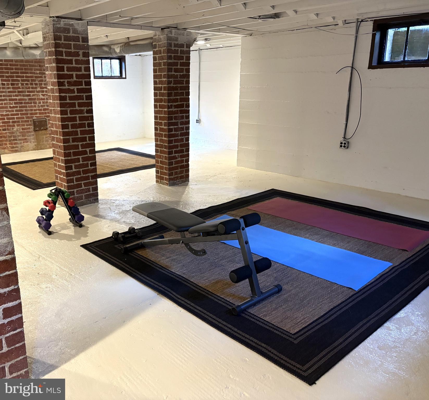 WASHINGTON VIRGINIA - Residential