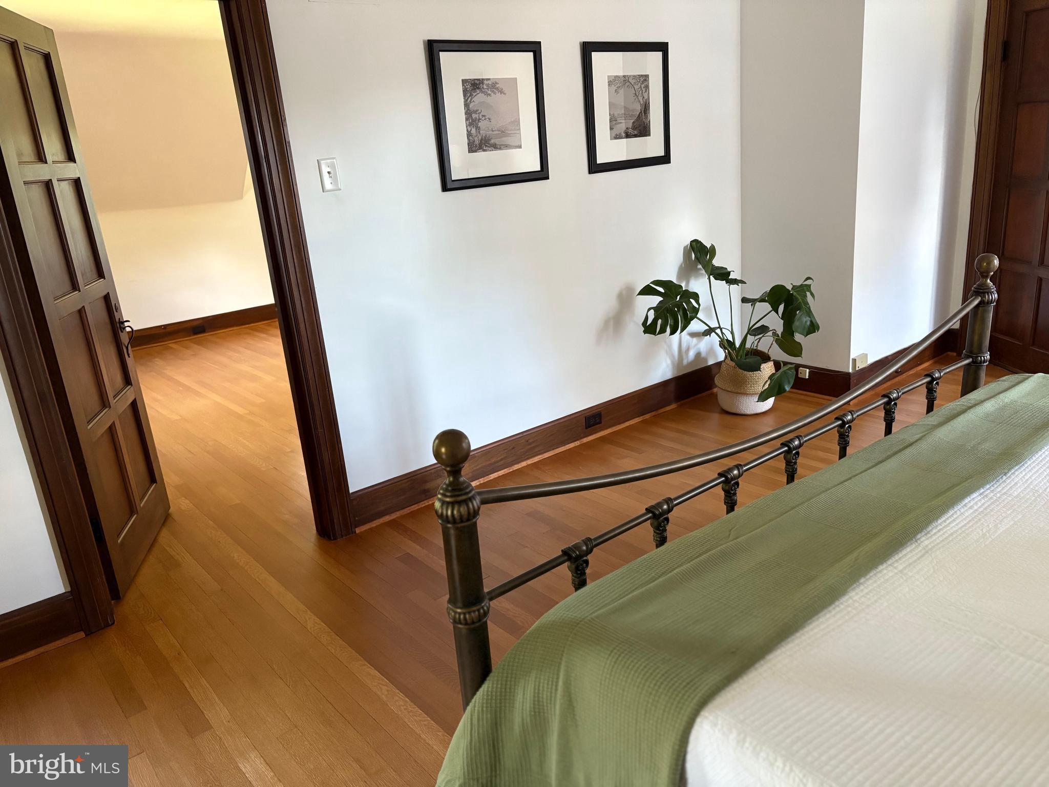 WASHINGTON VIRGINIA - Residential