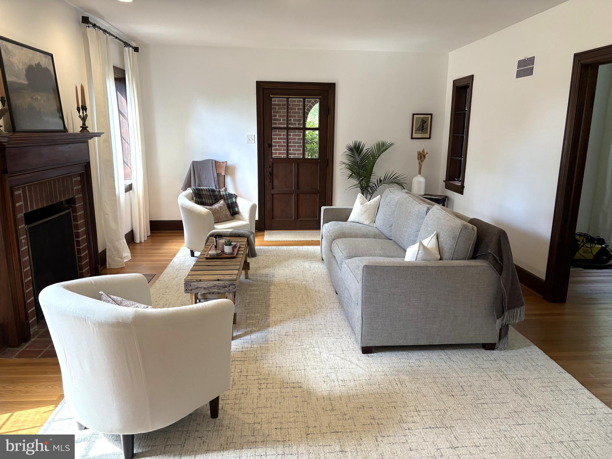 WASHINGTON VIRGINIA - Residential