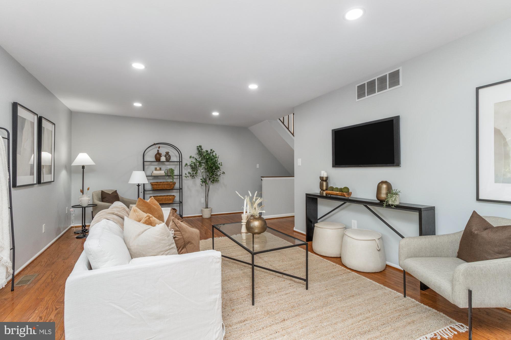 VILLAGE OF KINGS CONTRIVANCE - Residential