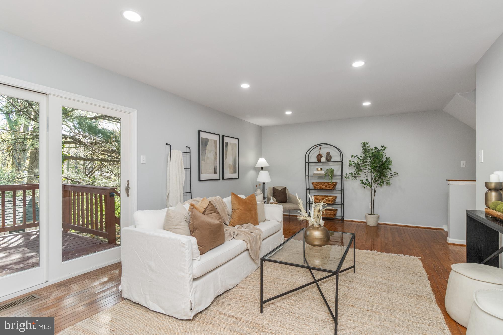 VILLAGE OF KINGS CONTRIVANCE - Residential