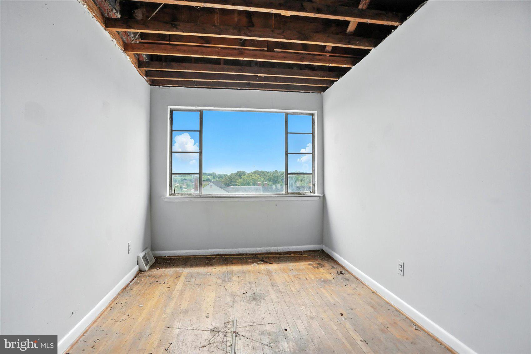 BERKSHIRE - Residential