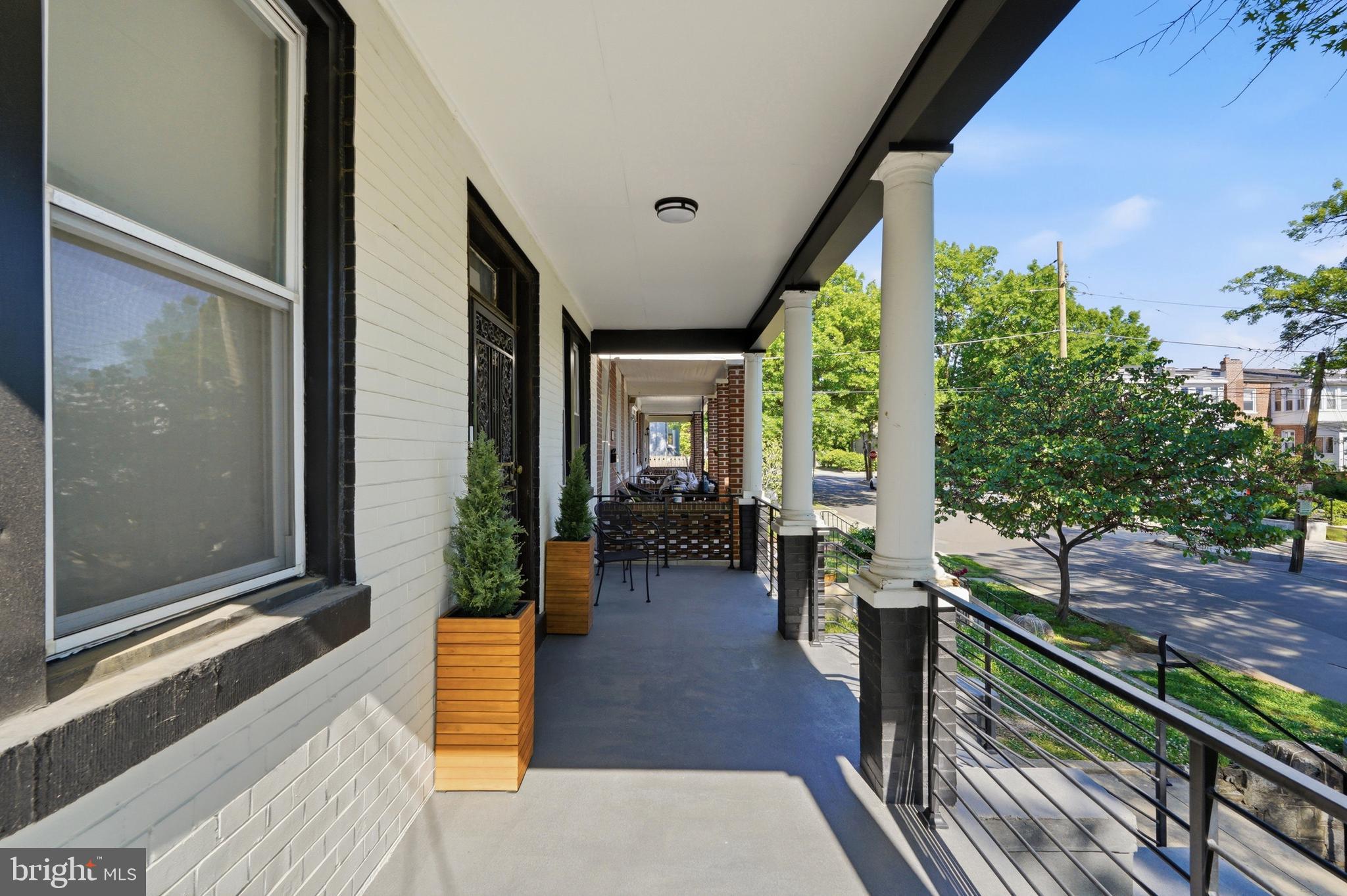 517 TAYLOR STREET NW