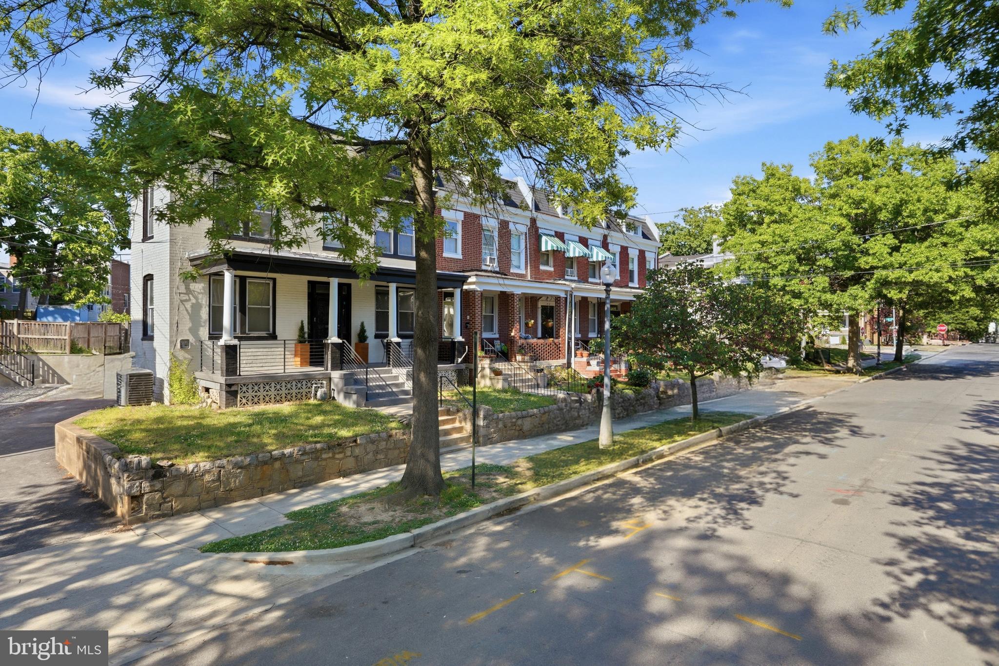517 TAYLOR STREET NW
