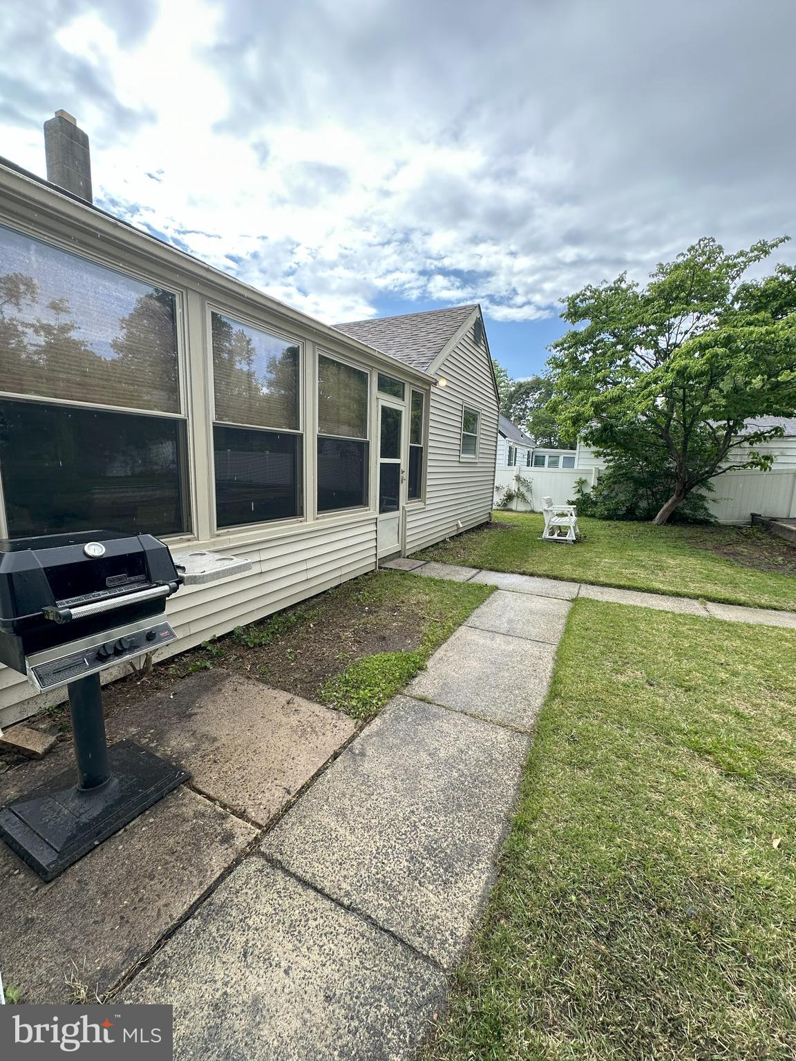 120 LINDSEY AVENUE