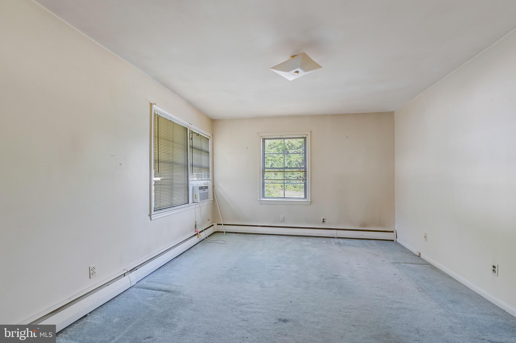 SOUTHDOWN SHORES - Residential