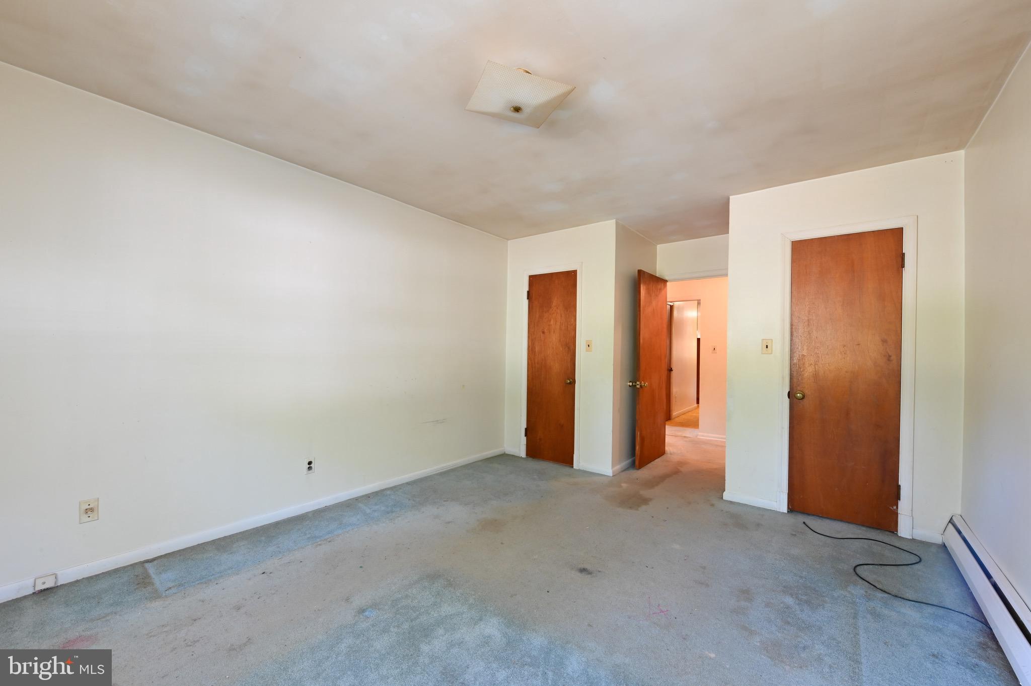 SOUTHDOWN SHORES - Residential