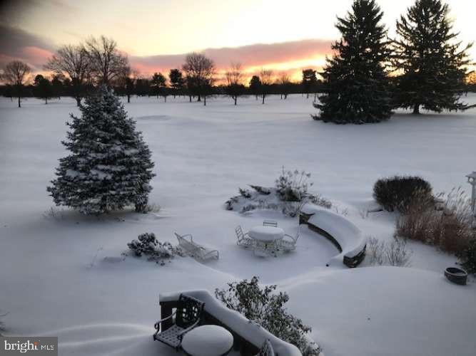 COUNTRY CLUB ESTATES - Residential