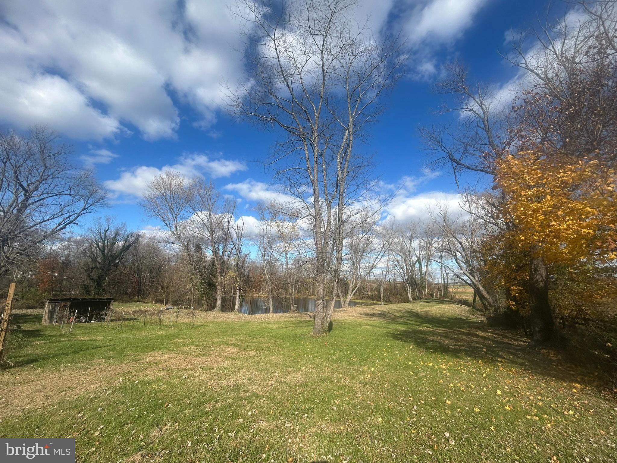 TOWN OF LOVETTSVILLE - Residential