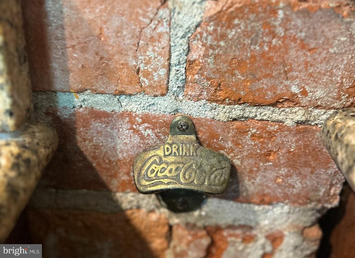 TOWN OF LOVETTSVILLE - Residential