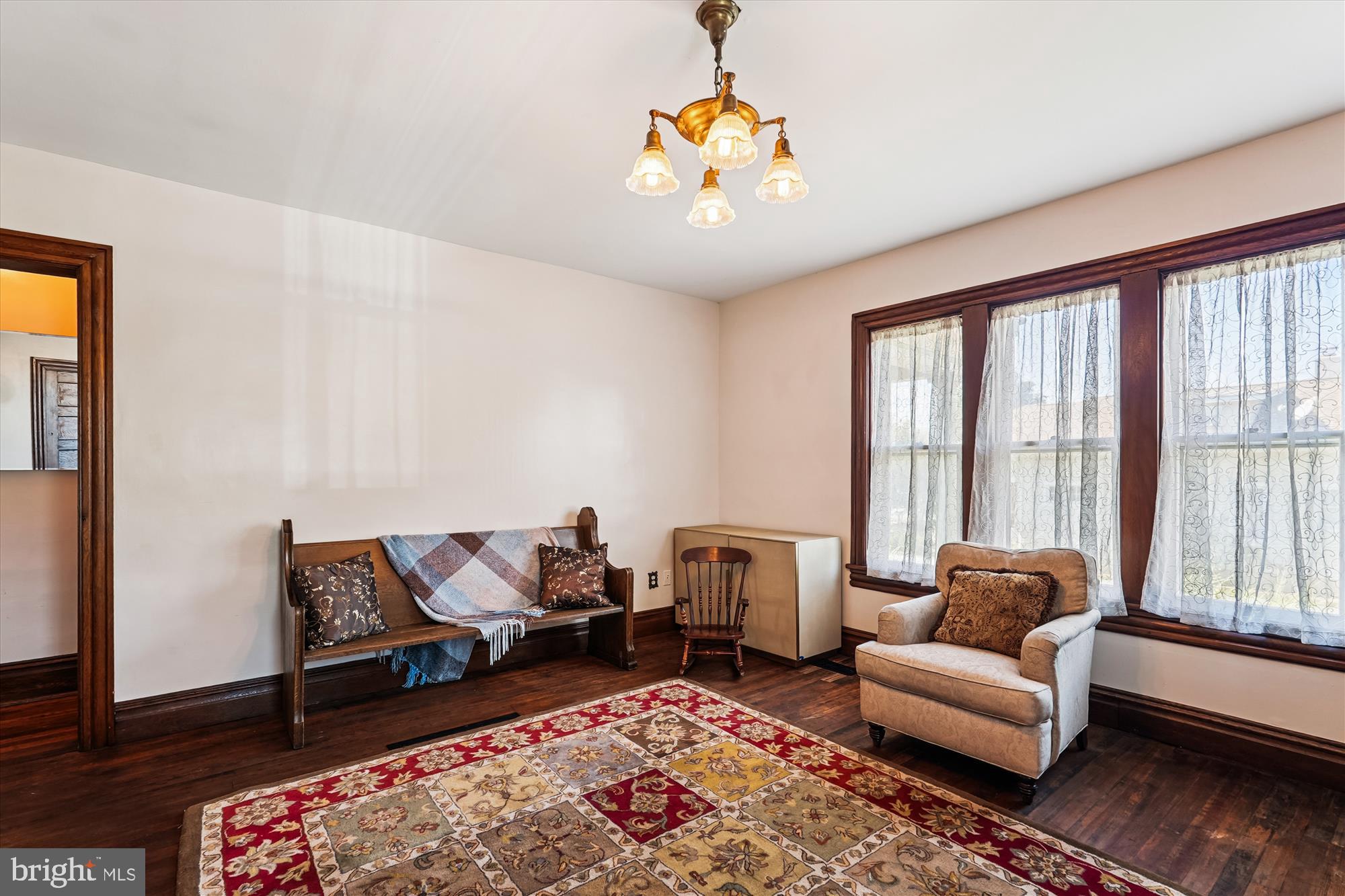 TOWN OF LOVETTSVILLE - Residential