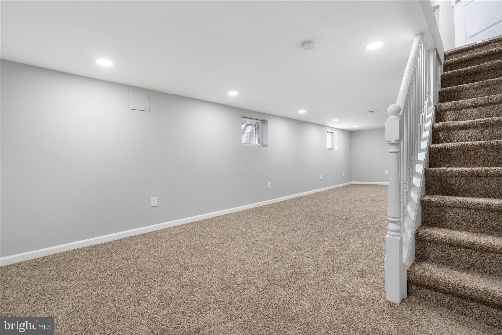 ELMWOOD - Residential