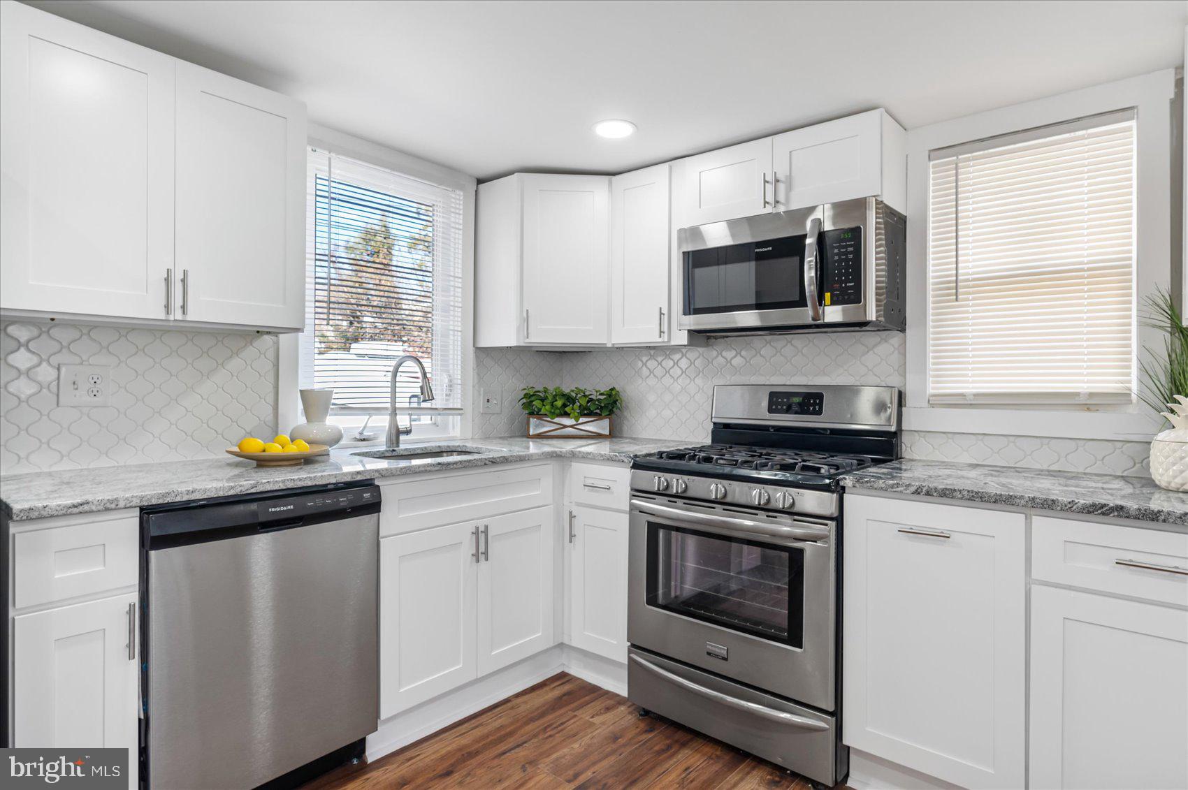 ELMWOOD - Residential