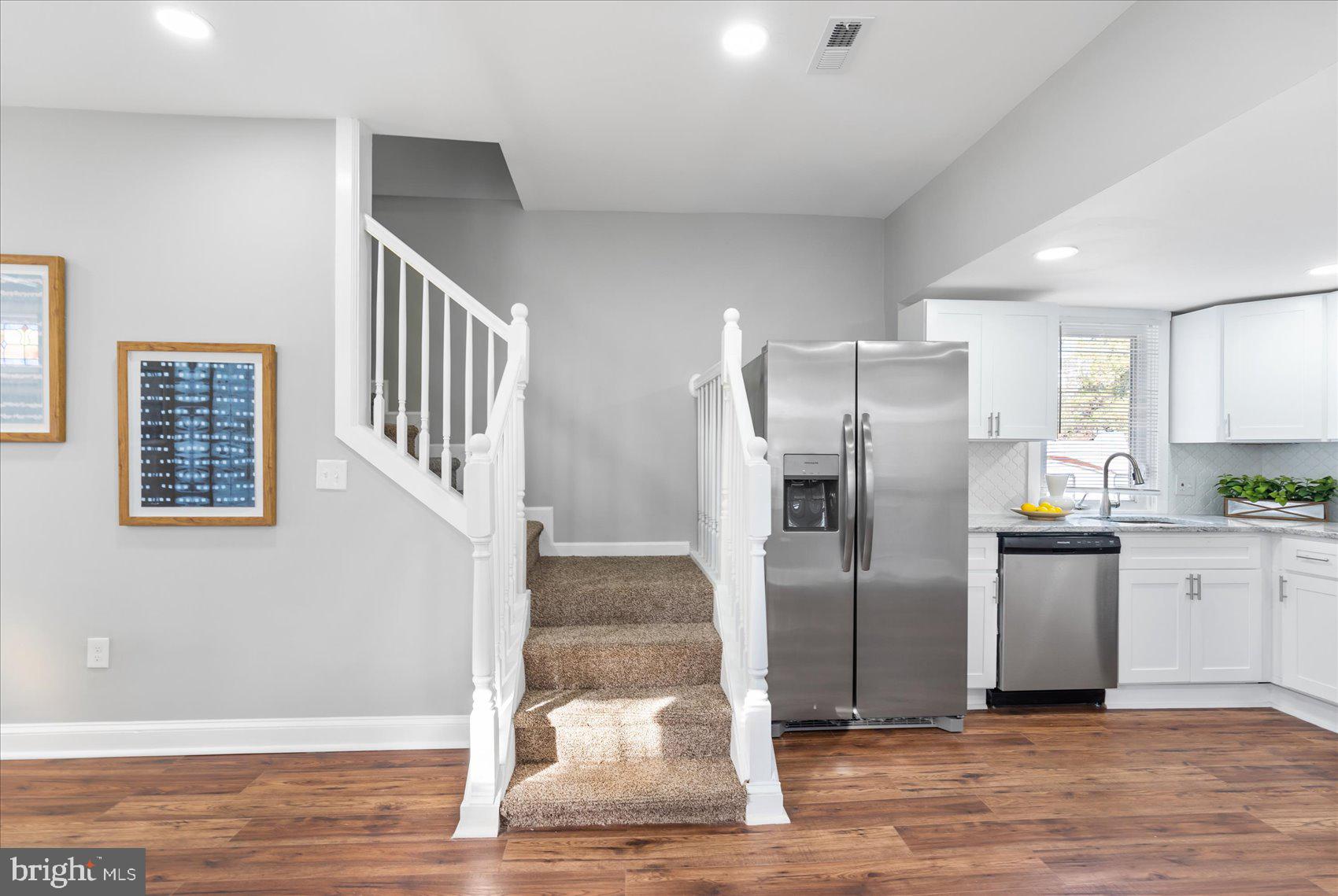 ELMWOOD - Residential