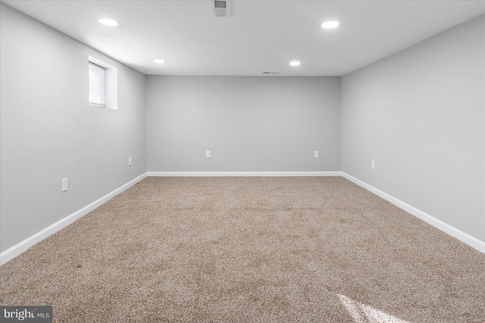 ELMWOOD - Residential