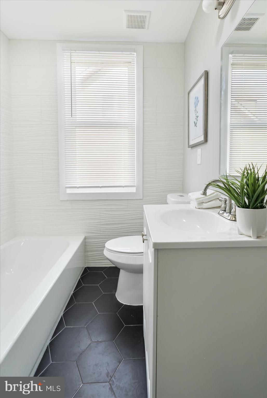 ELMWOOD - Residential